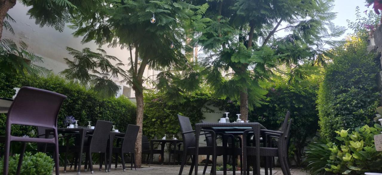 Palazzo Muro Leccese Relais De Charme & Wellness Exterior foto